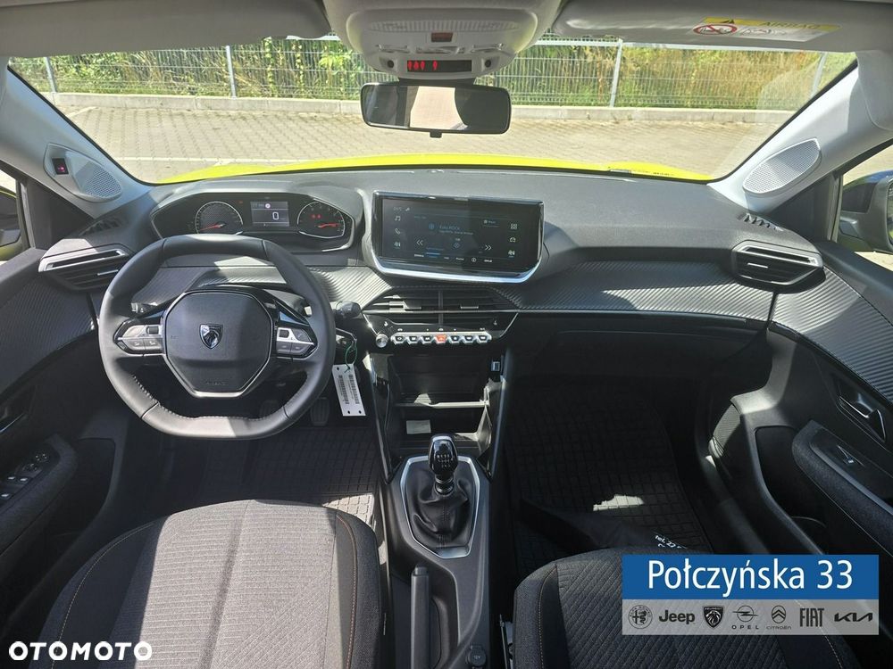 Peugeot 208 - 14