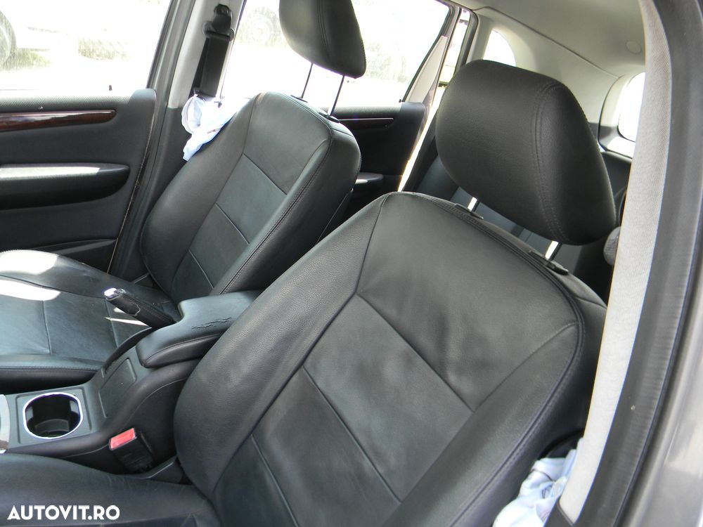 Dezmembrari  Mercedes-Benz B-CLASS (W245)  2005  > 2011 B 200 CDI (24 - 16