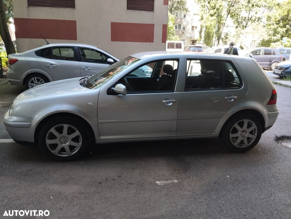 Volkswagen Golf - 3