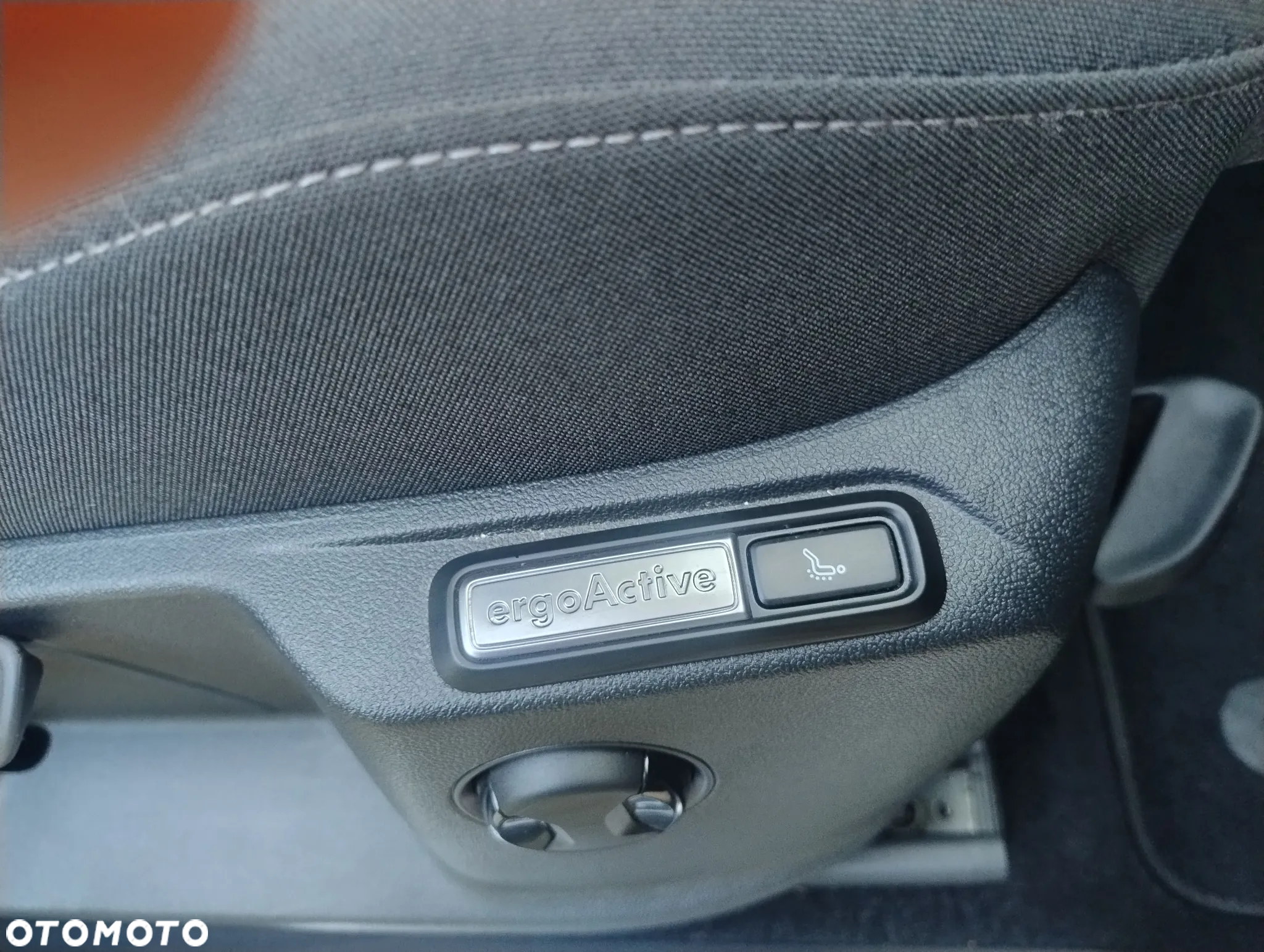 Volkswagen Tiguan 2.0 TDI SCR 4MOTION DSG Elegance - 9