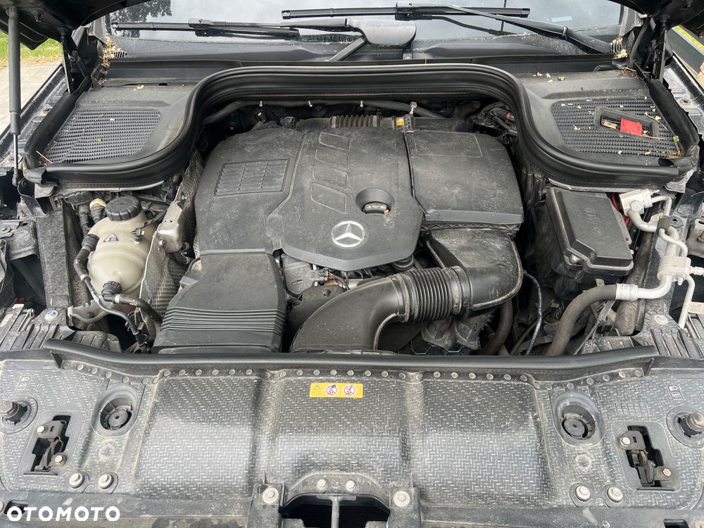 Mercedes-Benz GLE - 32