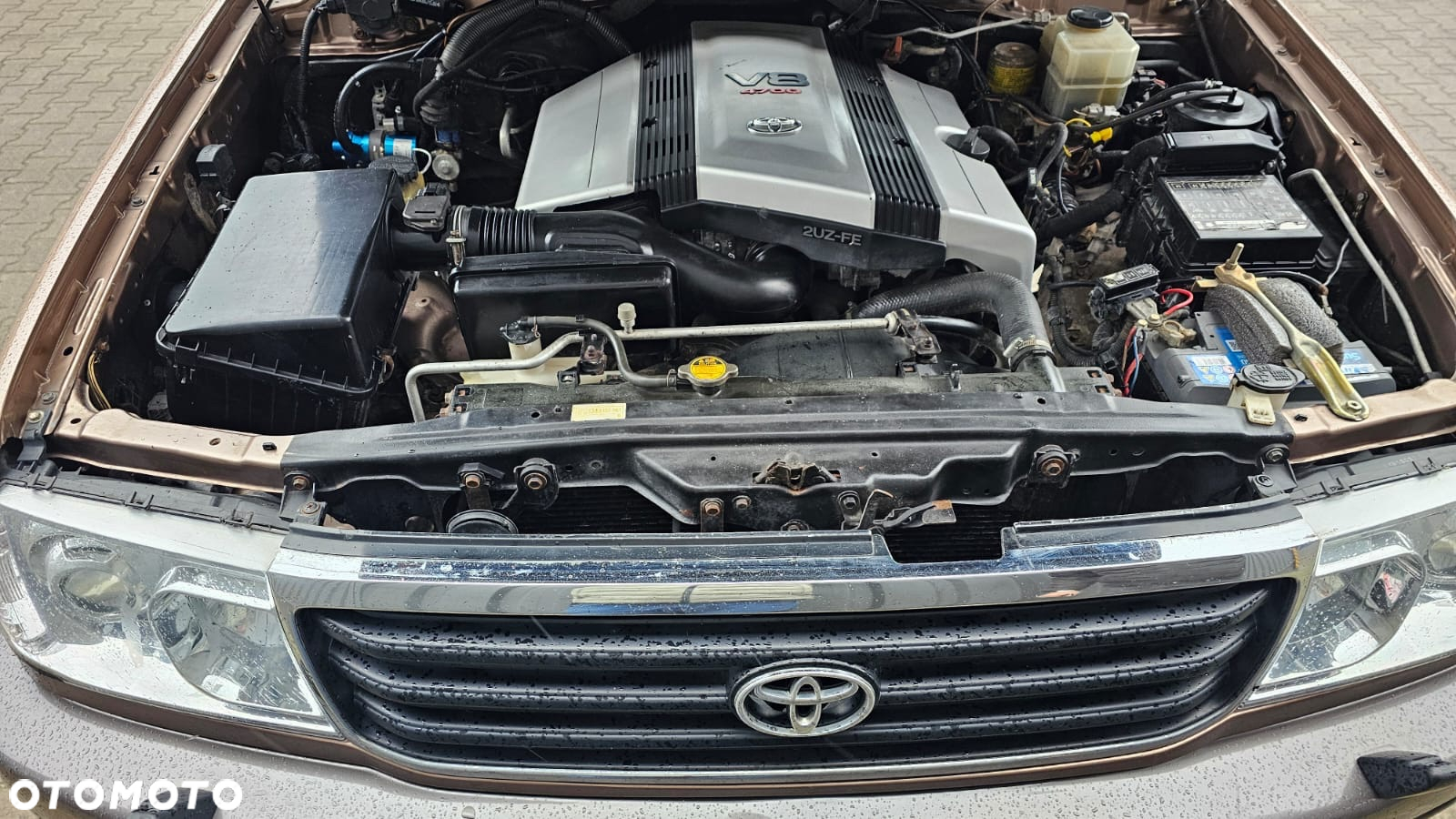 Toyota Land Cruiser 4.7 V8 - 32
