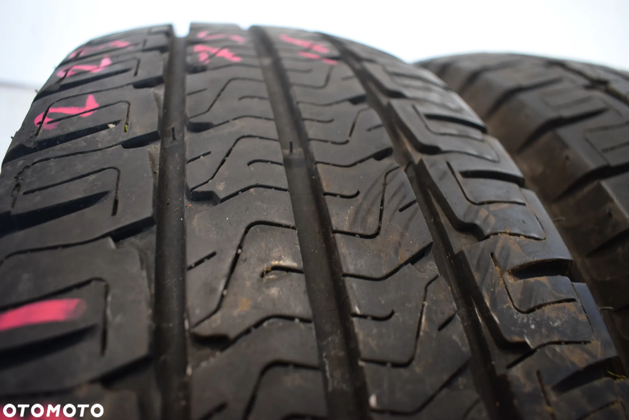 R16C 225/75 Michelin Agilis Camping Cena za parę - 2