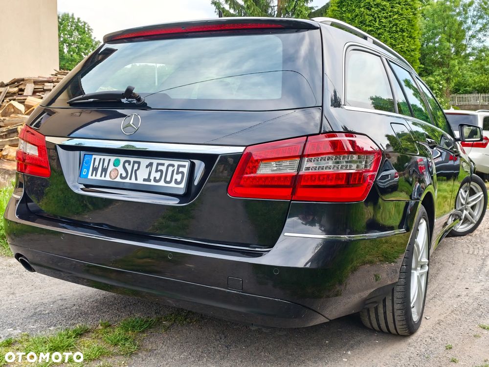 Mercedes-Benz Klasa E - 32