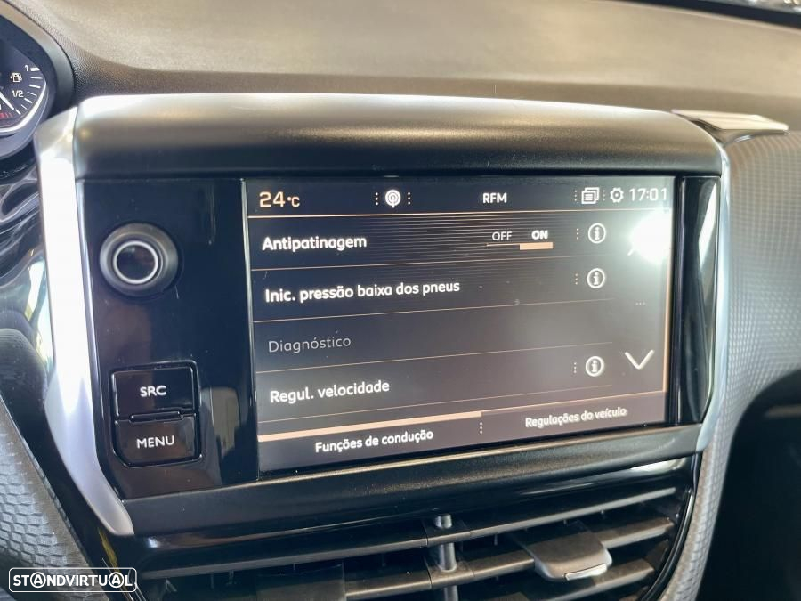 Peugeot 2008 1.2 PureTech Allure - 18