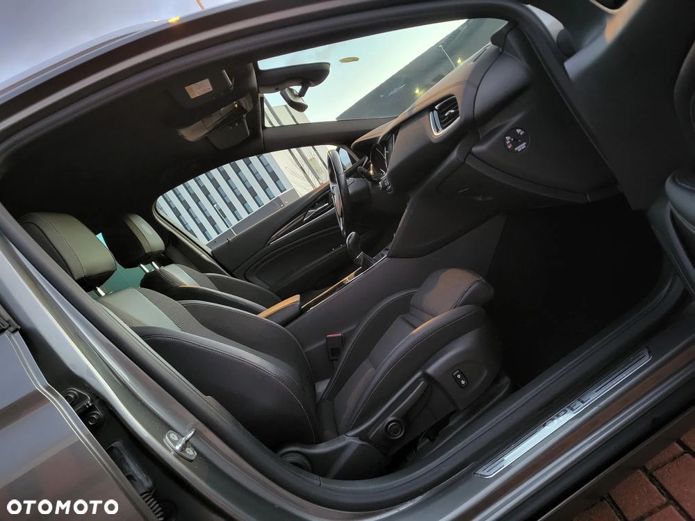 Opel Insignia 2.0 Exclusive - 26