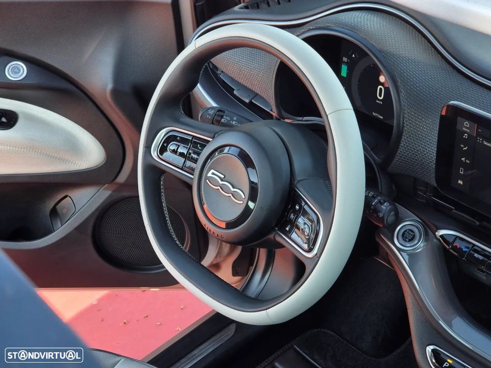 Fiat 500e La Prima - 11