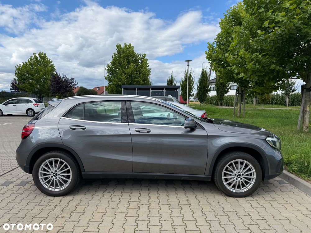 Mercedes-Benz Gla 2017 photo 3