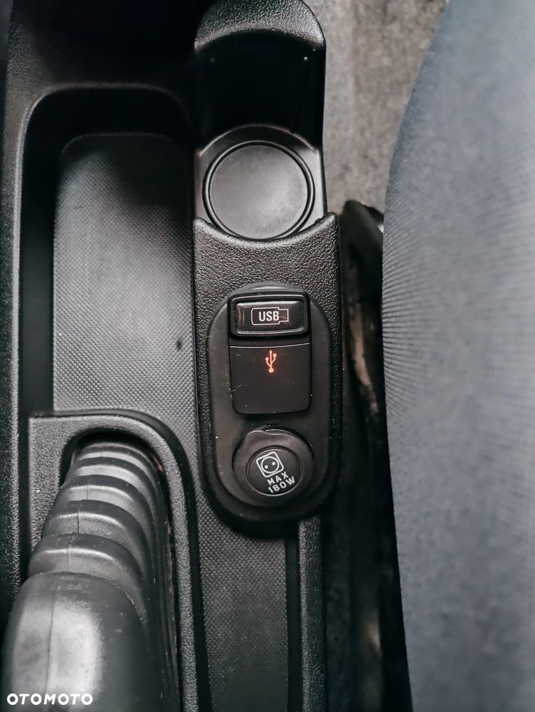 Peugeot Bipper Tepee HDi 75 Stop&Start Active - 11