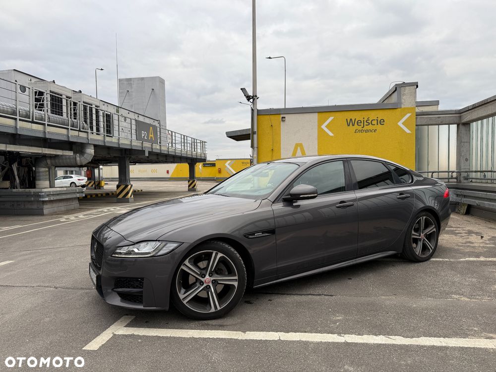 Jaguar XF 2.0 i4D R-Sport - 5