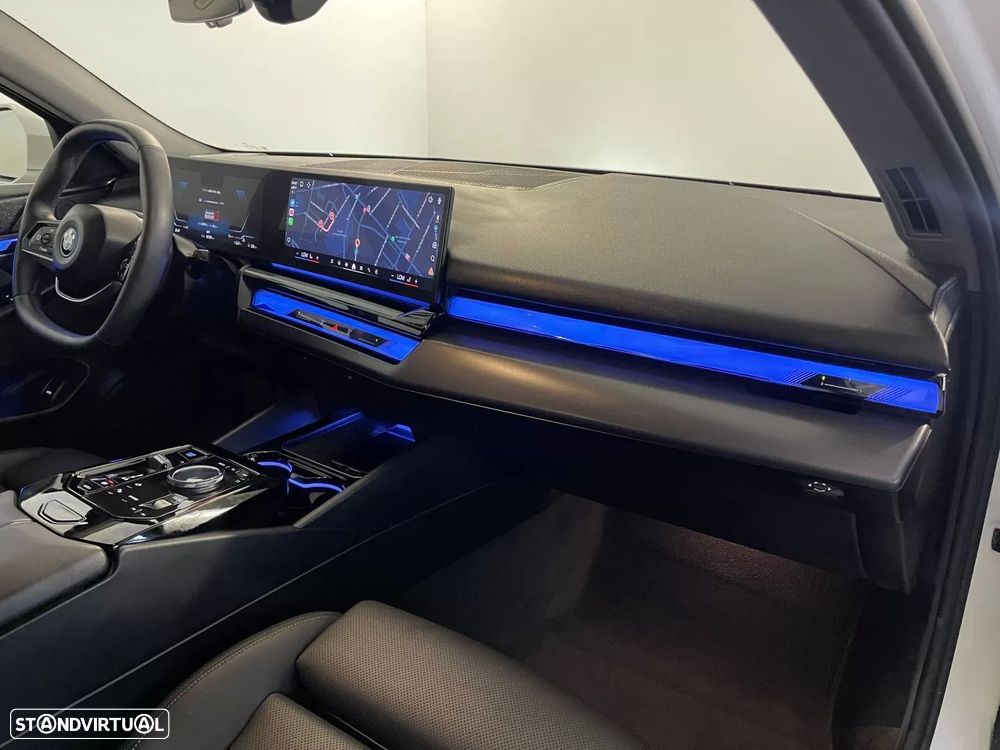 BMW i5 eDrive40 — fotografia 15