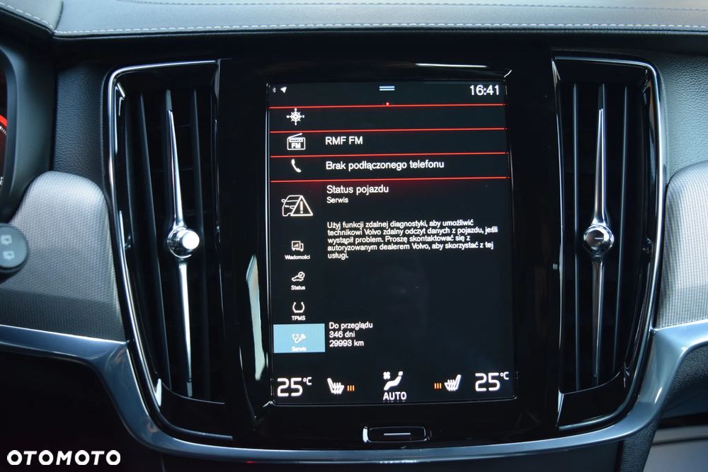 Volvo V90 D4 Geartronic R Design - 32