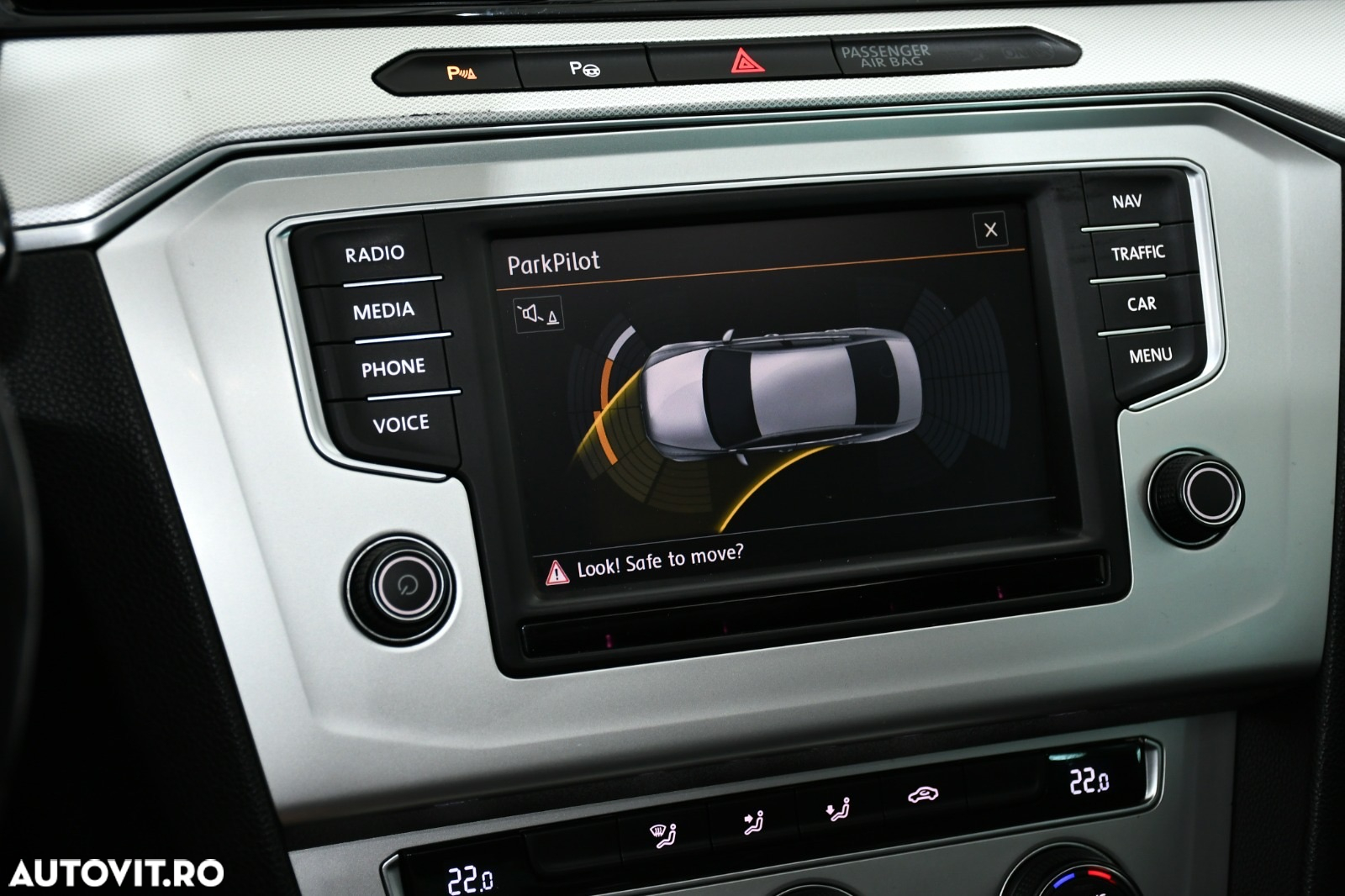 Volkswagen Passat - 27