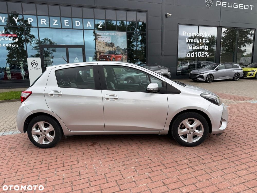 Toyota Yaris 1.5 Premium - 3