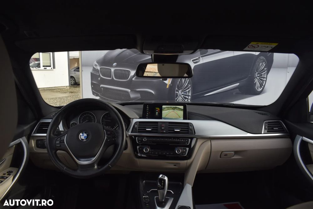 BMW Seria 3 320i xDrive Aut. Luxury Line - 11