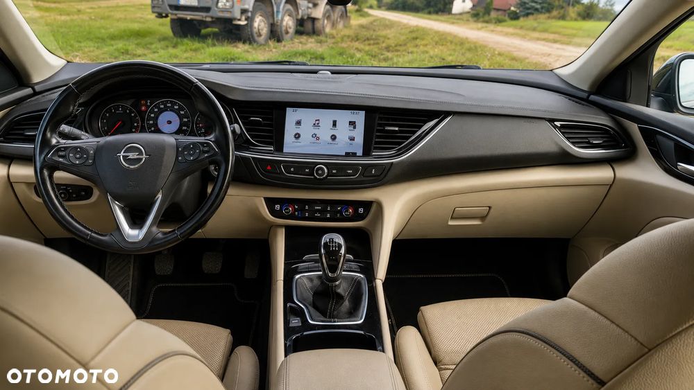Opel Insignia 2.0 CDTI Exclusive S&S - 8