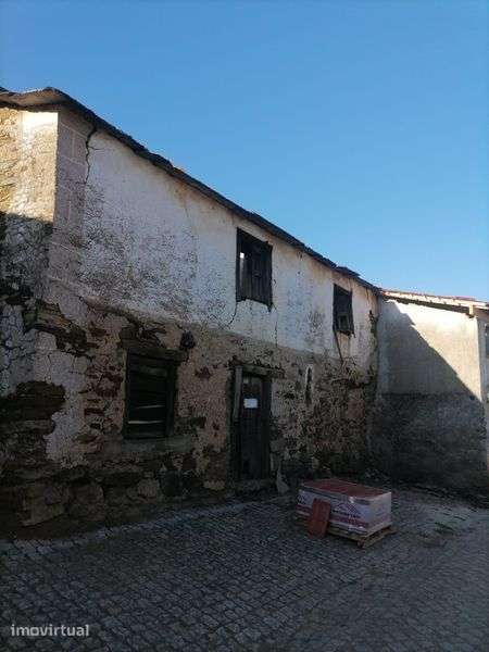 Casa para reconstrução ideal para turismo rural