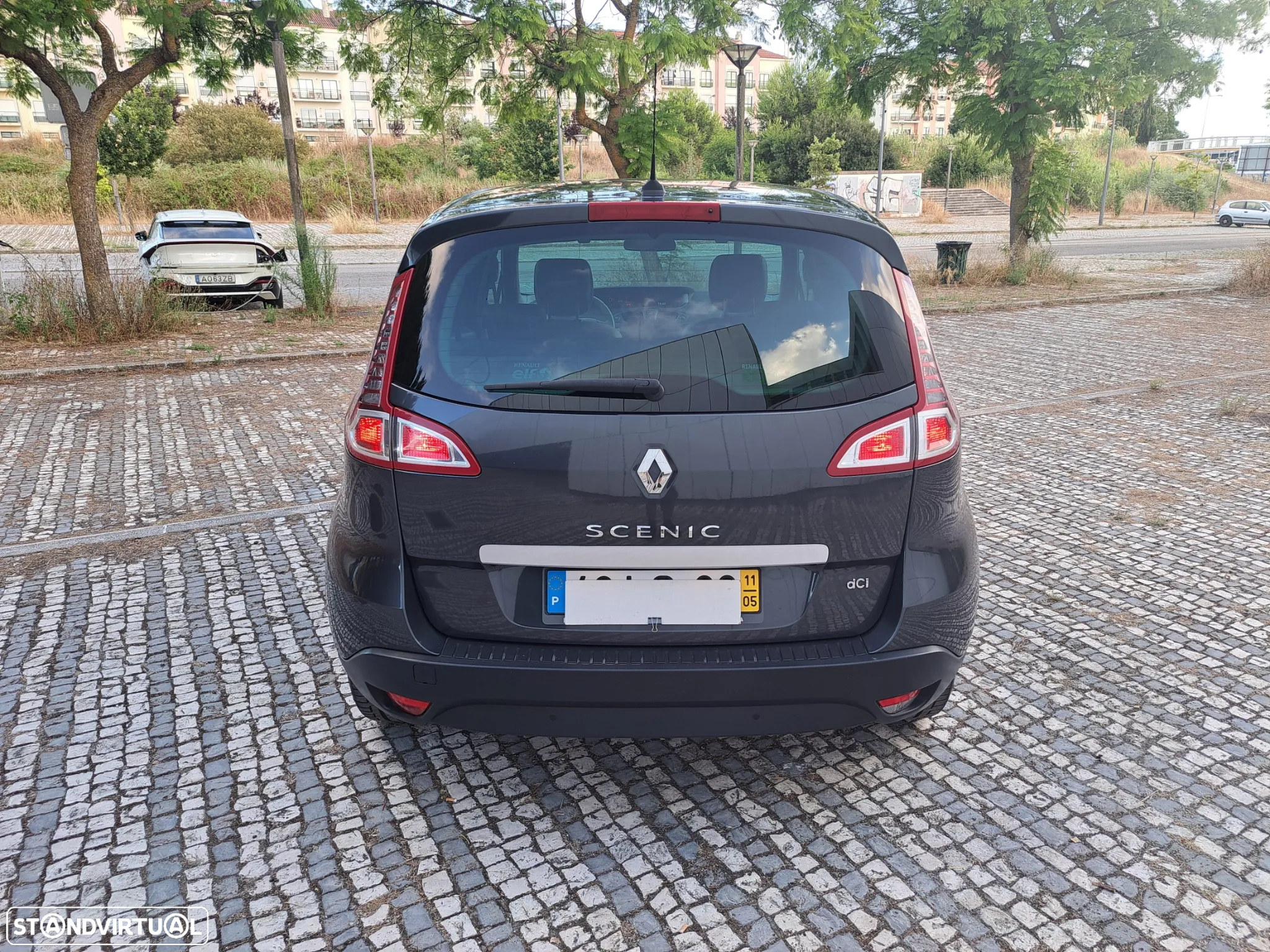 Renault Scénic 1.5 dCi Dynamique S EDC - 13