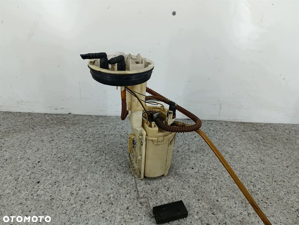 POMPA PALIWA AUDI A4 B6 8E0919051L 1.8 20V - 6