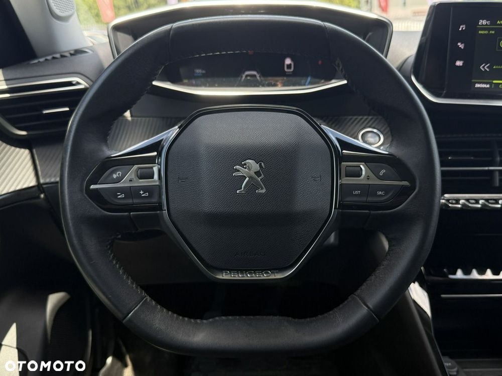 Peugeot 2008 1.5 BlueHDi Allure S&S - 17
