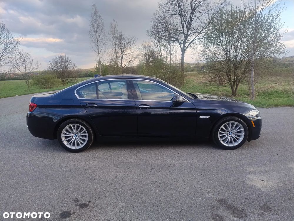 BMW Seria 5 528i Luxury Line - 24