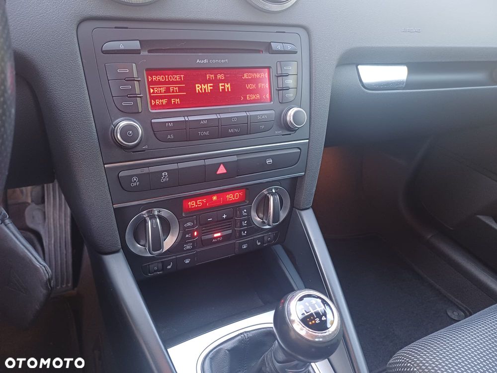 Audi A3 Sportback 1.4 TFSI S line Sportpaket - 9