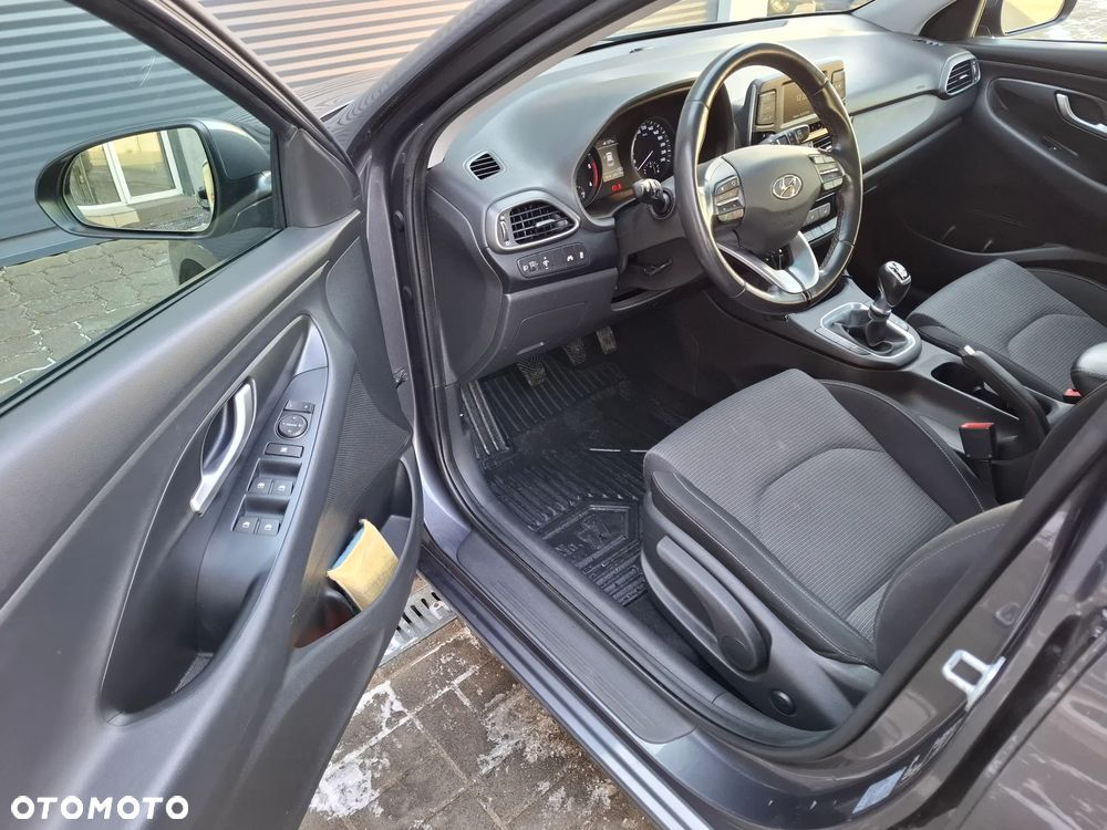 Hyundai i30 1.6 D Comfort - 9