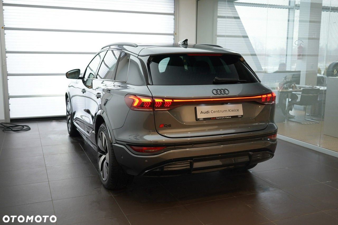Audi Q6 e-tron - 3