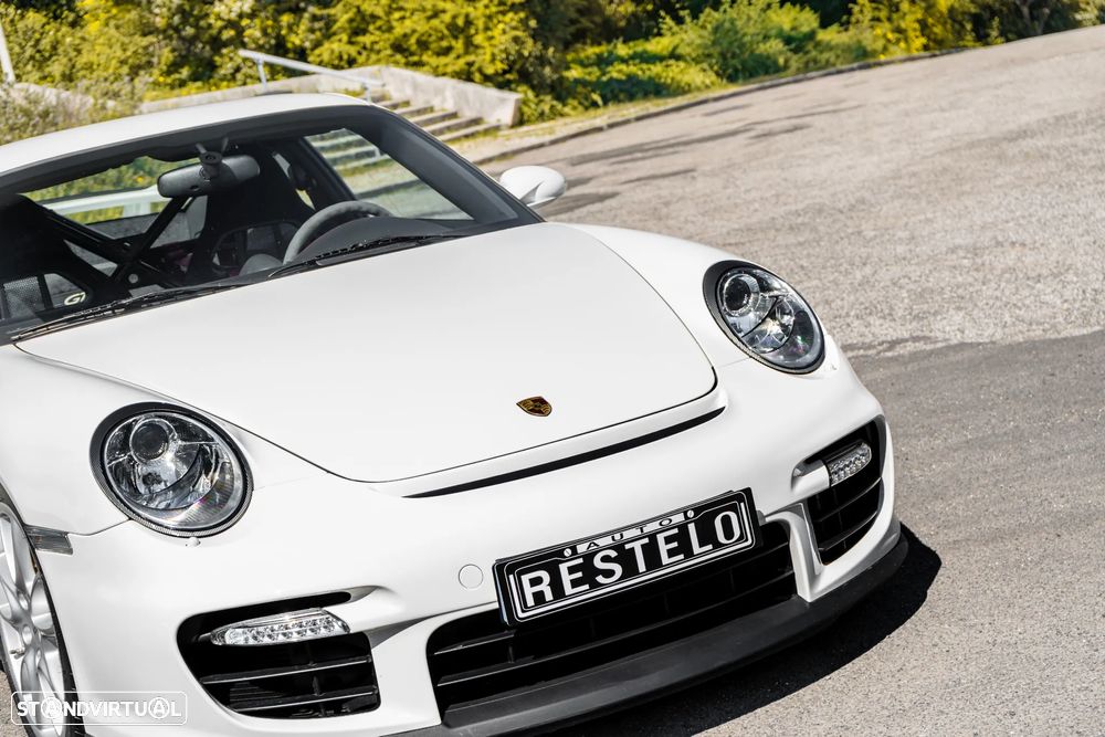 Porsche 911 (997) GT2 - 6
