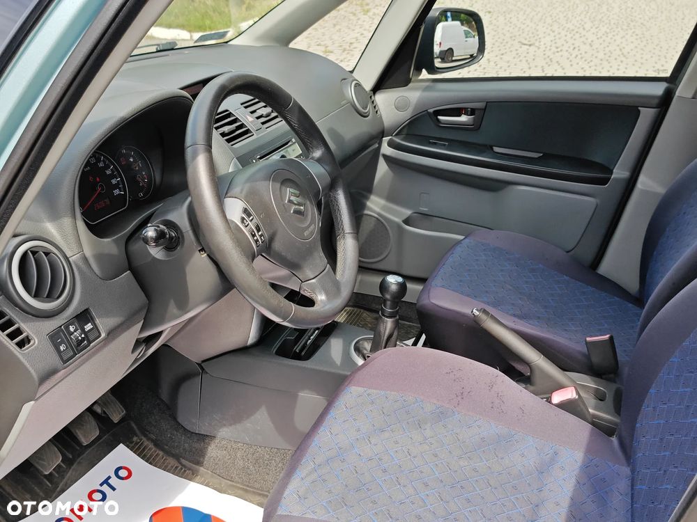 Suzuki SX4 1.5 Streetline 4x2 Classic - 7