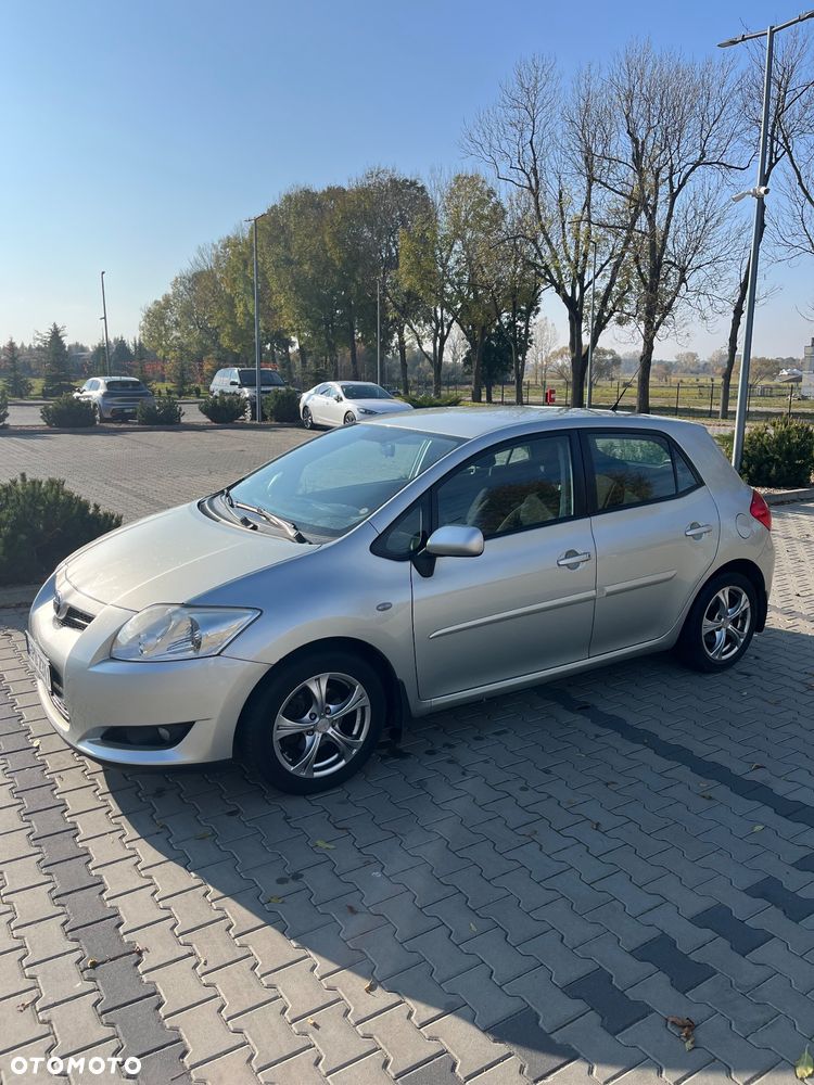 Toyota Auris 1.4 VVT-i Luna - 3