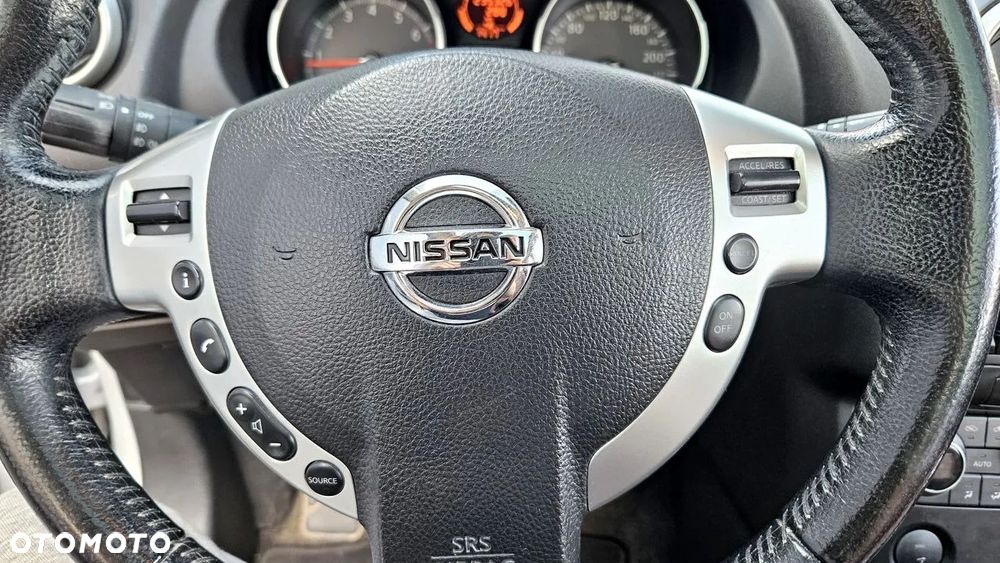 Nissan Qashqai 2.0 4x4 Tekna - 9