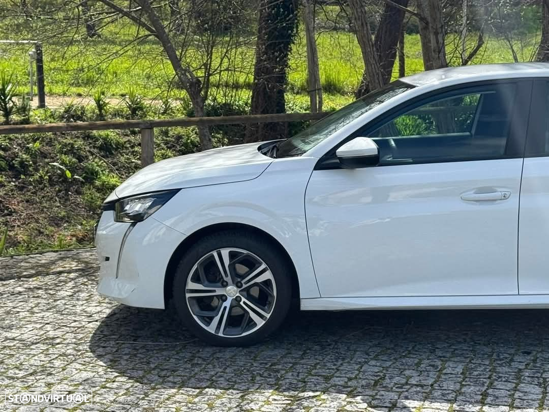 Peugeot 208 1.2 PureTech Allure EAT8 - 10