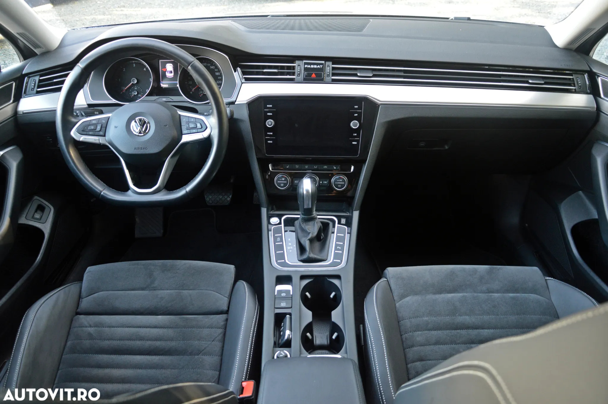Volkswagen Passat 2.0 TDI DSG Highline - 6