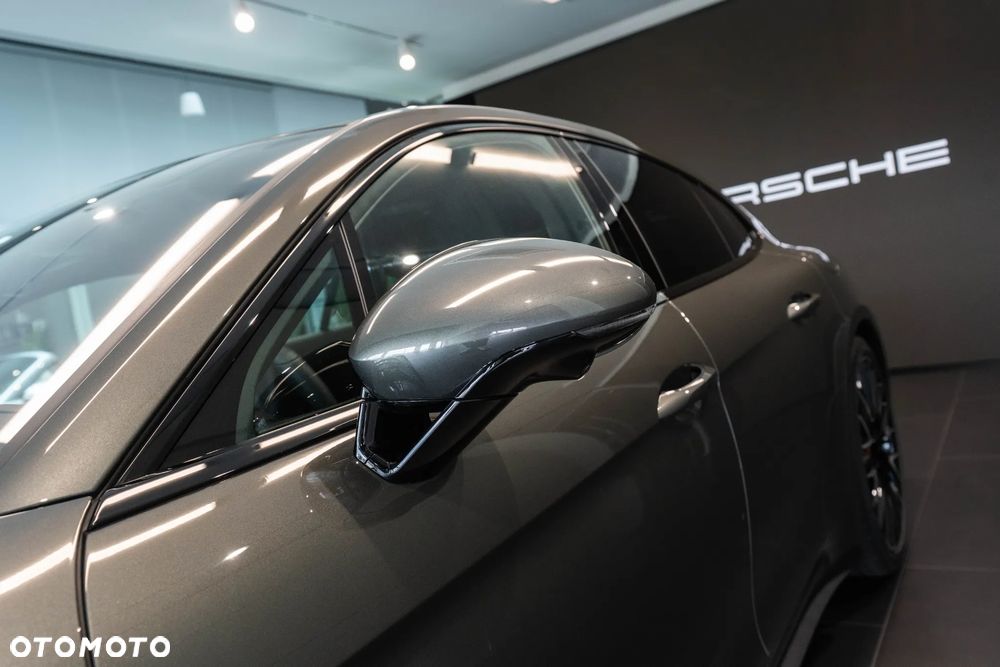 Porsche Panamera 4 E-Hybrid PHEV - 36