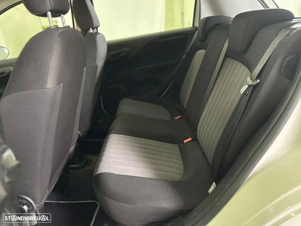Fiat Punto 1.2 Lounge S&S - 24
