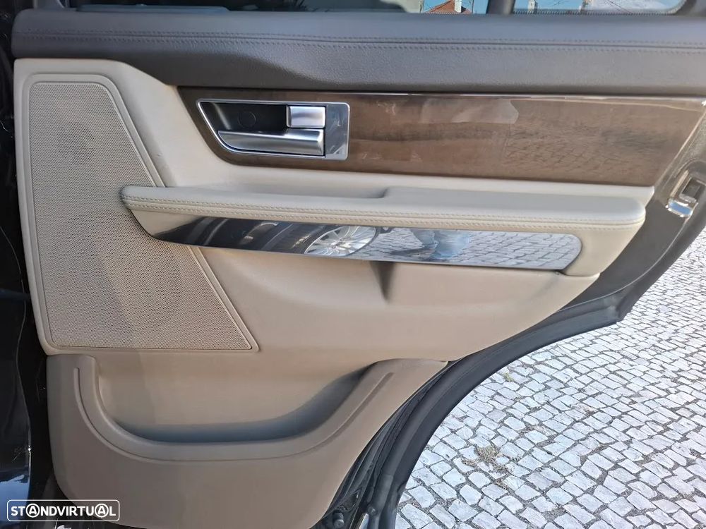 Land Rover Range Rover Sport 3.0 TDV6 HSE - 38