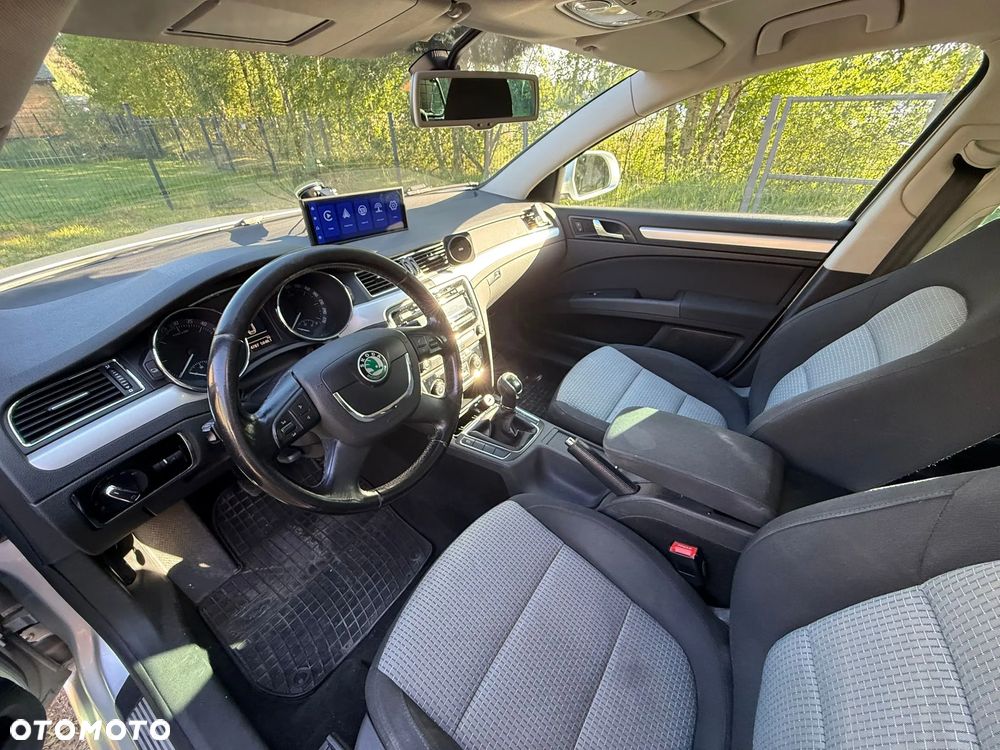Skoda Superb 2.0 TDI PD Ambition - 5