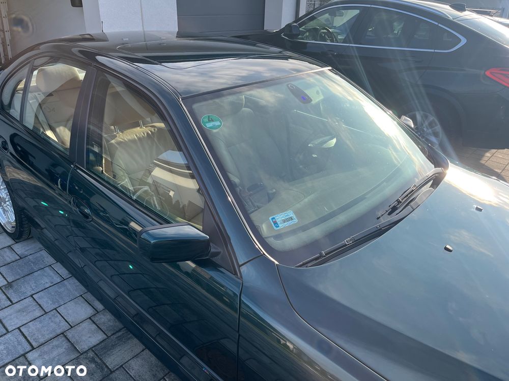 BMW Seria 5 528i - 5
