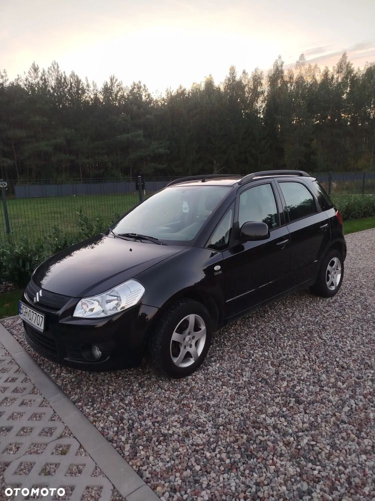 Suzuki SX4 Hatchback 06-10 - 1