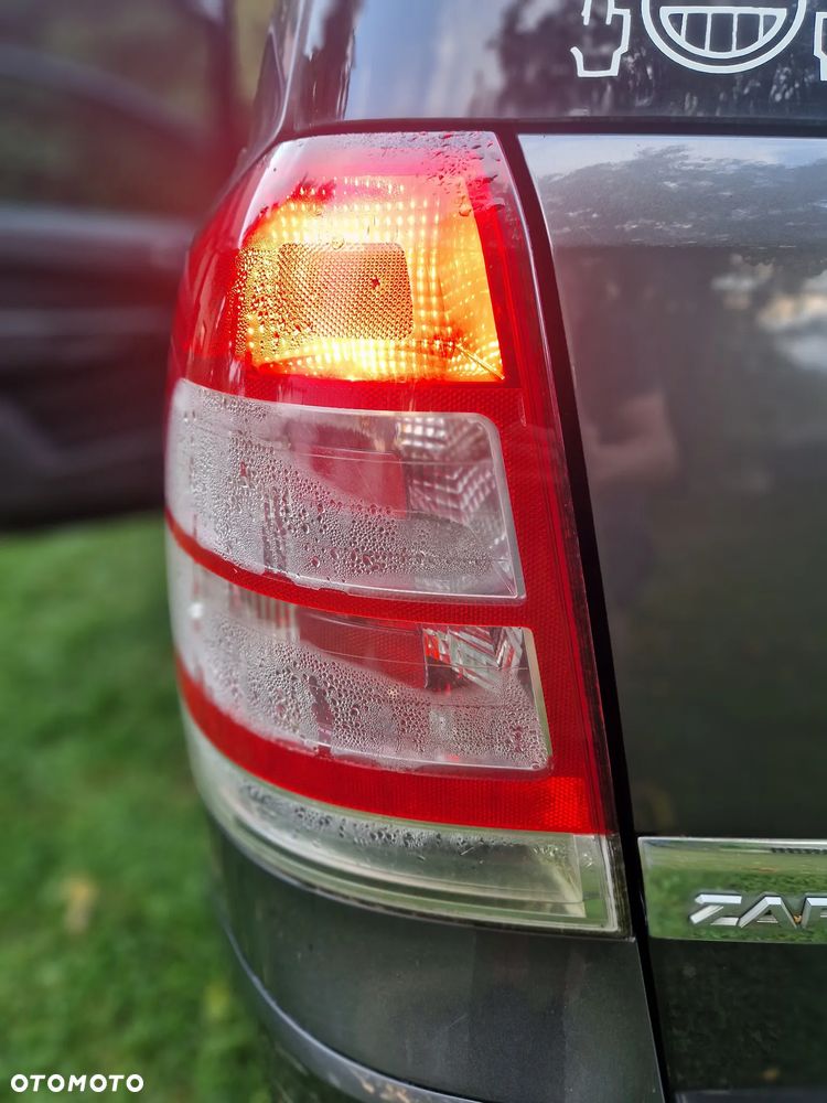 Opel Zafira - 23