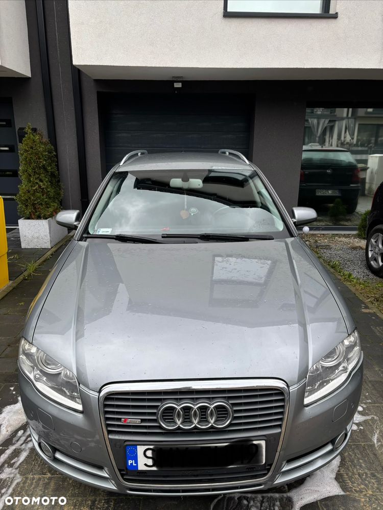 Audi A4 - 1