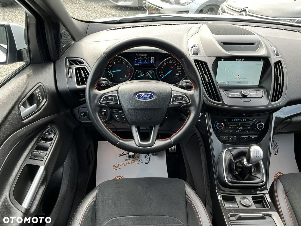 Ford Kuga 1.5 EcoBoost 2x4 ST-Line - 10