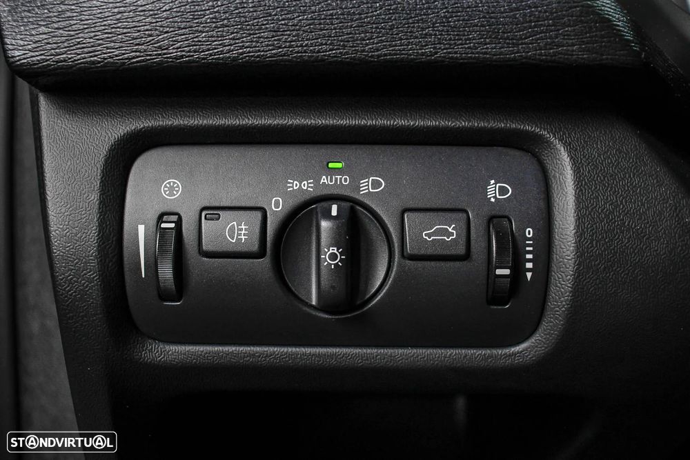 Volvo V40 2.0 D2 Kinetic Eco - 33