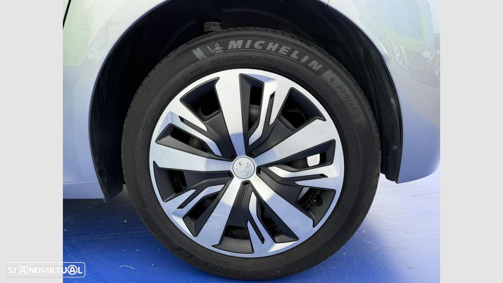Peugeot 208 1.2 PureTech Active Pack - 15