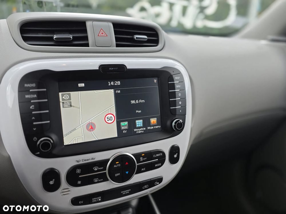 Kia Soul EV - 14