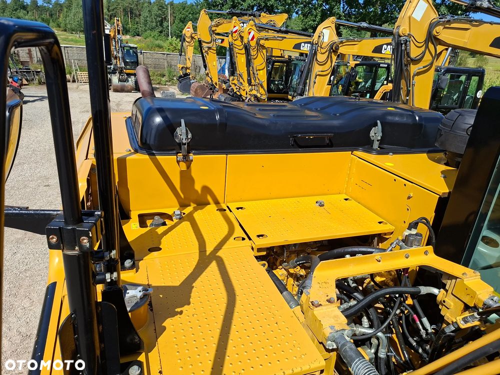 Caterpillar CAT 320 EL - 17