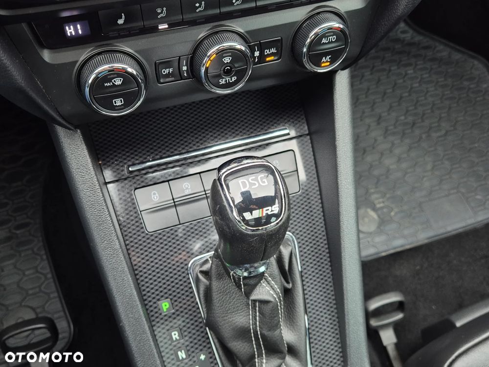 Skoda Octavia 2.0 TDI DSG RS - 16