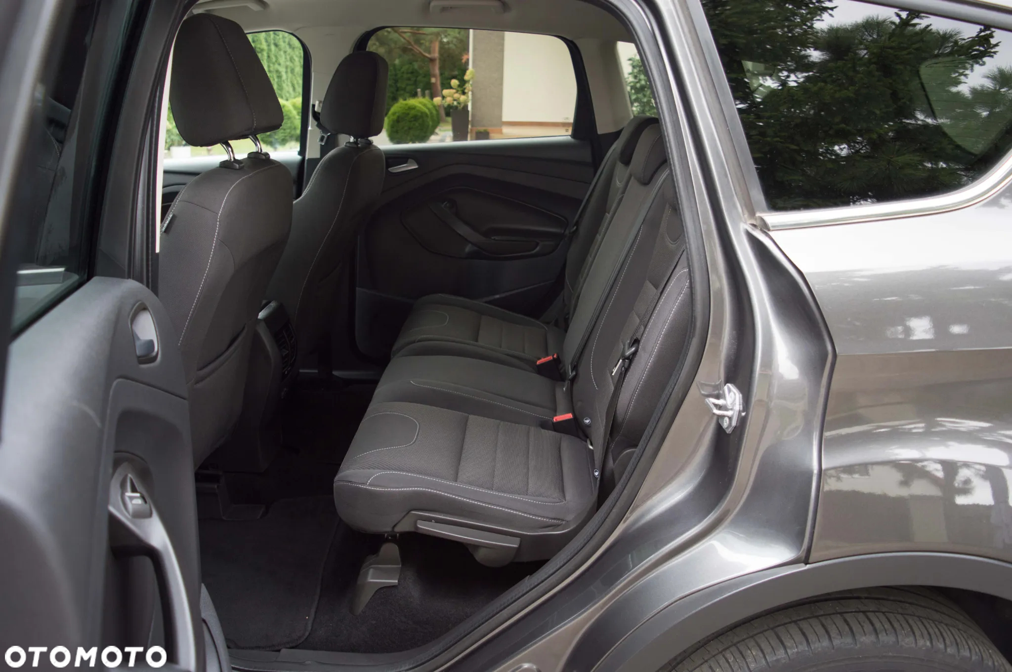 Ford Kuga 2.0 TDCi 4x2 Titanium - 32
