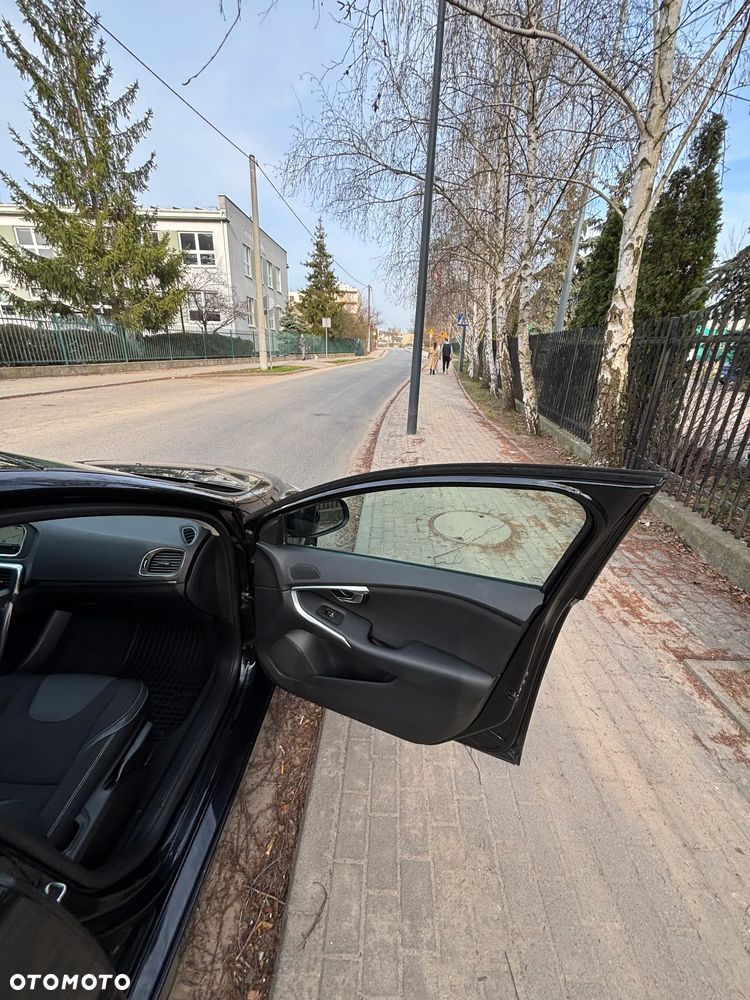 Volvo V40 D3 Geartronic Summum - 28